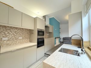 Photo 8- click for photo gallery